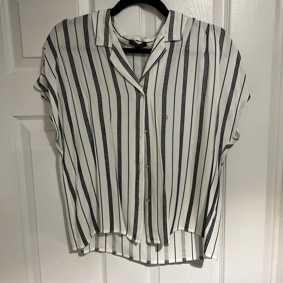 Dynamite button up short sleeve - Picture 1 of 3
